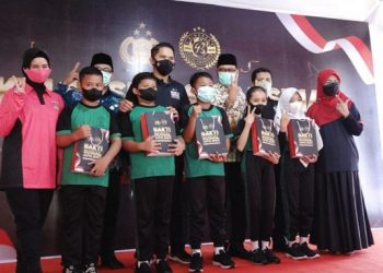 11 Tahun Mengabdi, Alumni Akpol 2010 Gelar Vaksinasi untuk Anak 6-11 Tahun dan Bagikan 1.000 Paket Bansos