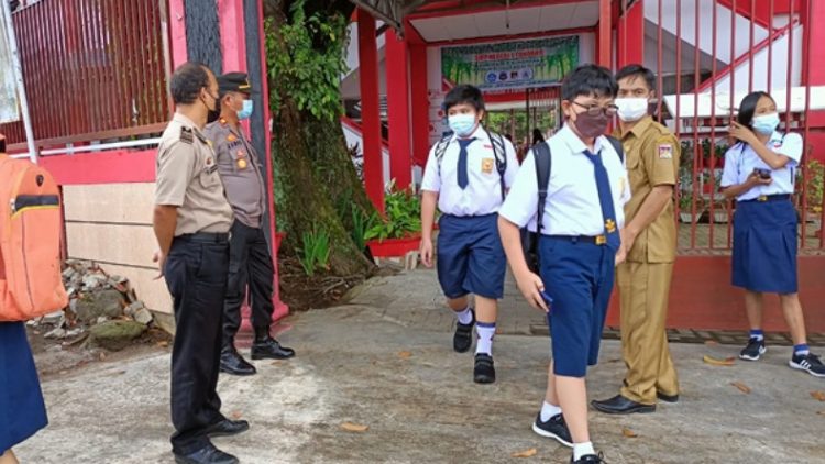 Polisi Cegah Penularan Covid-19 Sekolah