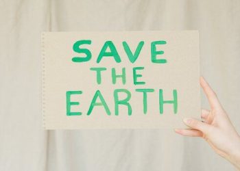 Hari Bumi 22 April 2022, Hemat Energi dan Batasi Penggunaan Plastik