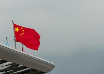 Ramai Warga China Dilaporkan Tinggalkan Negerinya, Ada Apa?