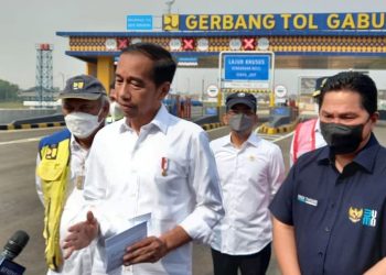 Jokowi Tegaskan Tak Ada Penghapusan Daya 450 VA atau Pengalihan Pelanggan ke 900 VA