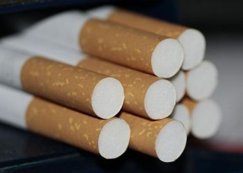 Jokowi Akan Larang Penjualan Rokok Batangan