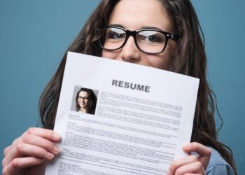 13 Contoh CV Bahasa Inggris Menarik dan Cara Membuatnya