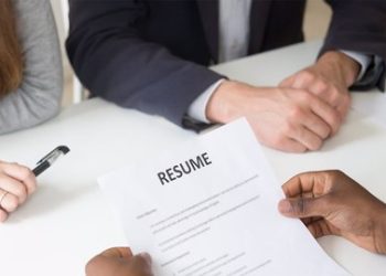 Ilustrasi CV Kerja (Source: QuBisa)