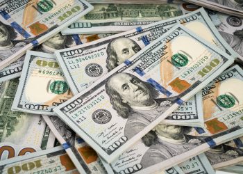 Dolar Tembus Rp 15.600, Rupiah Makin Tersungkur