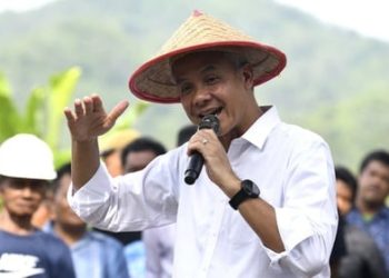 Ganjar Hapuskan Hutang