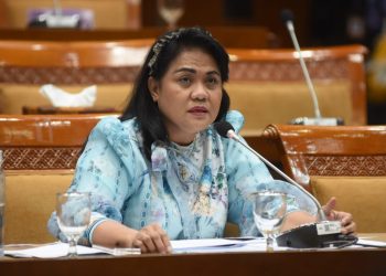 Anita Jacoba Gah Gebrak Meja, Soroti Kinerja Nadiem Makarim di Rapat DPR