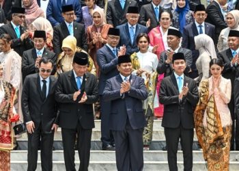 Prabowo Resmi Lantik Kepala Badan dan Staf Khusus Memperkuat Tim Pemerintahan #BerharapUntukIndonesia