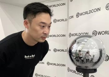 Indonesia Bekukan Sementara WorldCoin, Sorotan Tertuju pada Isu Privasi dan Pengumpulan Data Biometrik