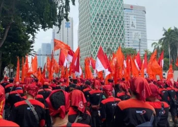 Demo Nasional 28 Agustus 2025- Ribuan Buruh Tuntut Hapus Outsourcing dan Naikkan Upah