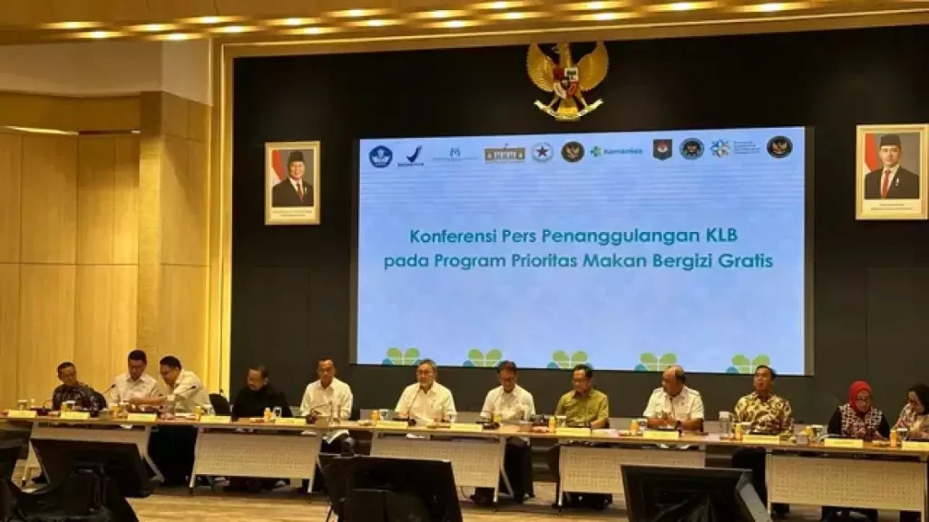 Menko Pangan Tutup Dapur Makanan Bergizi Gratis yang Bermasalah