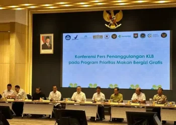Menko Pangan Tutup Dapur Makanan Bergizi Gratis yang Bermasalah
