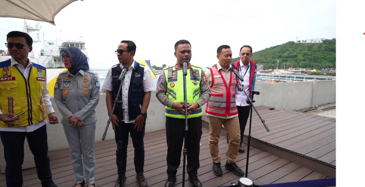 Kakorlantas Irjen Agus Suryonugroho Cek Infrastruktur Merak Bersama Dirjen Kemenhub Pastikan Kesiapan