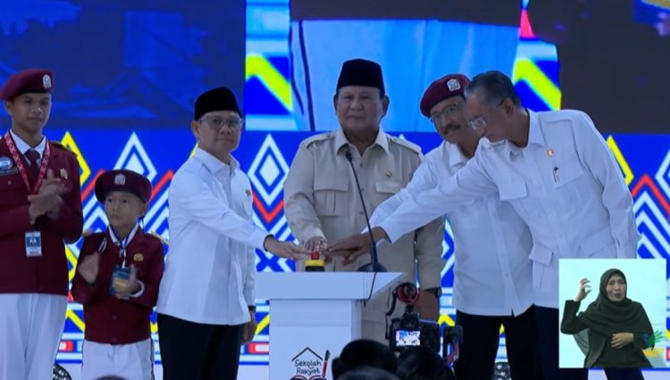 Presiden Prabowo Subianto Resmikan 166 Sekolah Rakyat Fokus Tingkatkan Mutu SDM