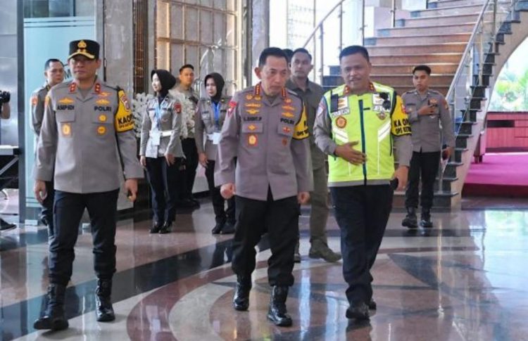 Di Balik Mudik Aman 2026, Kapolri Beri Penghormatan untuk Petugas yang Tak Kenal Lelah