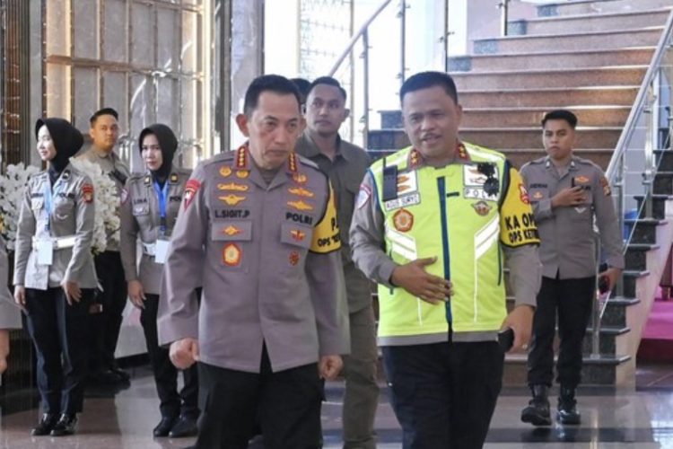 Kapolri Jenderal Listyo Sigit: Keberhasilan Operasi Ketupat 2026 Adalah Marwah Institusi Polri