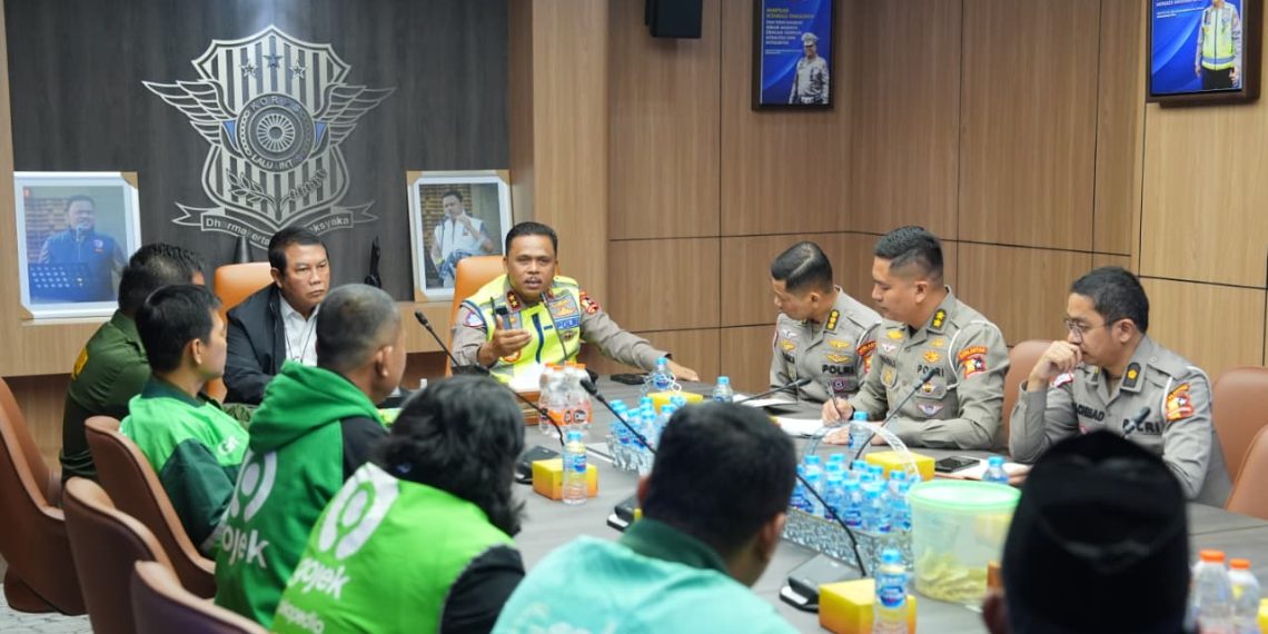 Sambut Hangat Ojol Jambi di NTMC, Kakorlantas: Kami Lebih Bangga Merangkul daripada Menilang