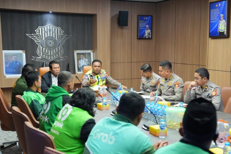 Sambut Hangat Ojol Jambi di NTMC, Kakorlantas: Kami Lebih Bangga Merangkul daripada Menilang