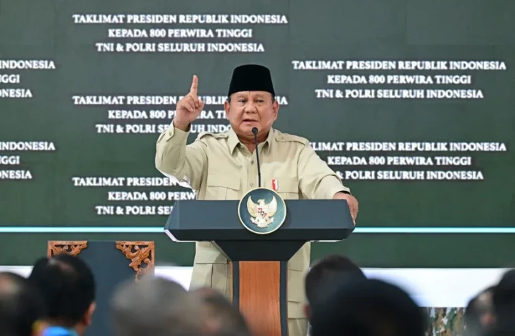 6 Jam Bertemu 800 Pati TNI-Polri, Prabowo Bahas Ketahanan hingga Keamanan