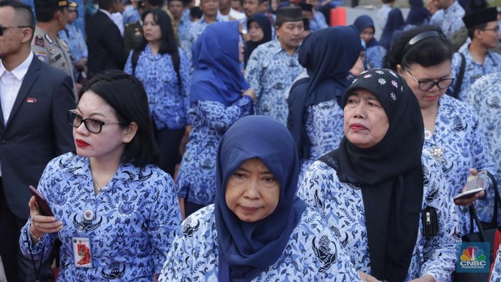 Pemerintah Siapkan Rp156 T Bayar Pensiunan PNS Sampai Bulog