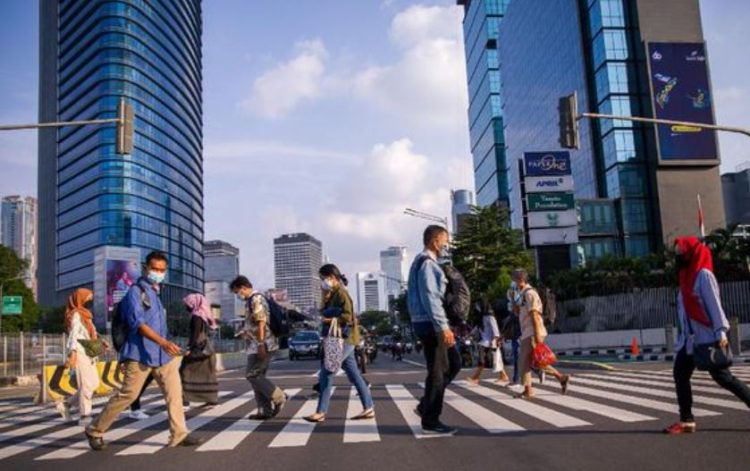 Potensi Badai Dahsyat 28 Desember, DKI Persilakan Perusahaan WFH