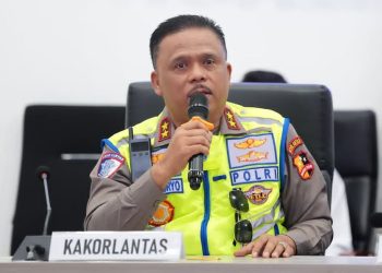 Kakorlantas Ingatkan Bahaya Ponsel dan Kecepatan Tinggi Selama Libur Akhir Pekan